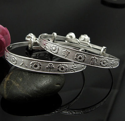 纯银中花小孩手镯 优质银饰批发优选